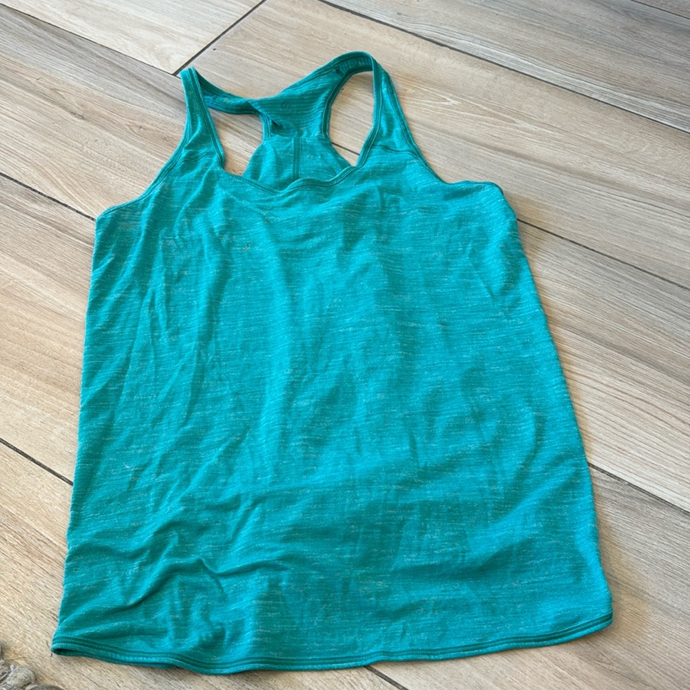 Lululemon green athletic tank size 8